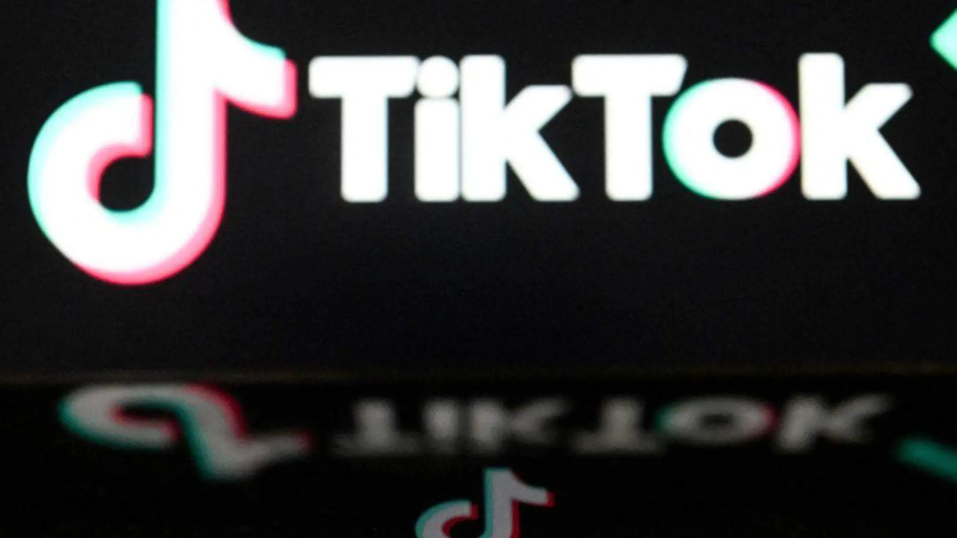 Francia se suma al veto de Tiktok y pide a funcionarios borrar aplicación